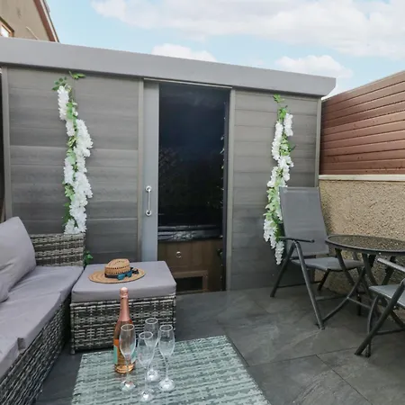 Crag View * Barrow-in-Furness